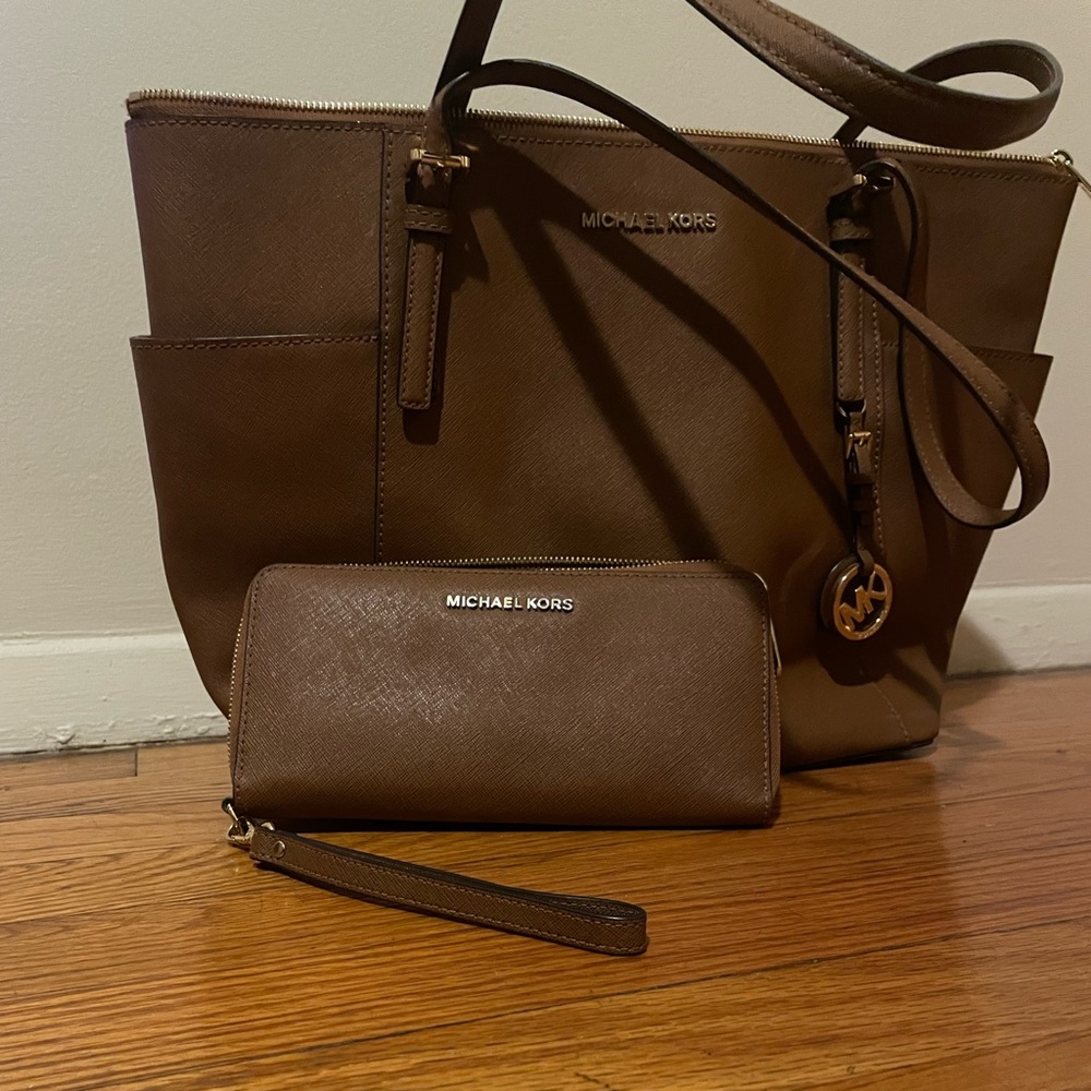 Michael Kors Medium/ Large travel tote